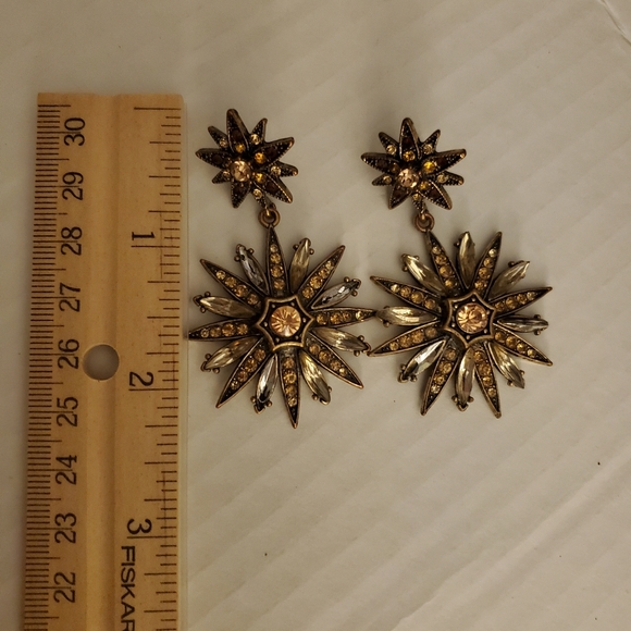 Beautiful Bold Classy Dangle Drop Earrings - Picture 2 of 3